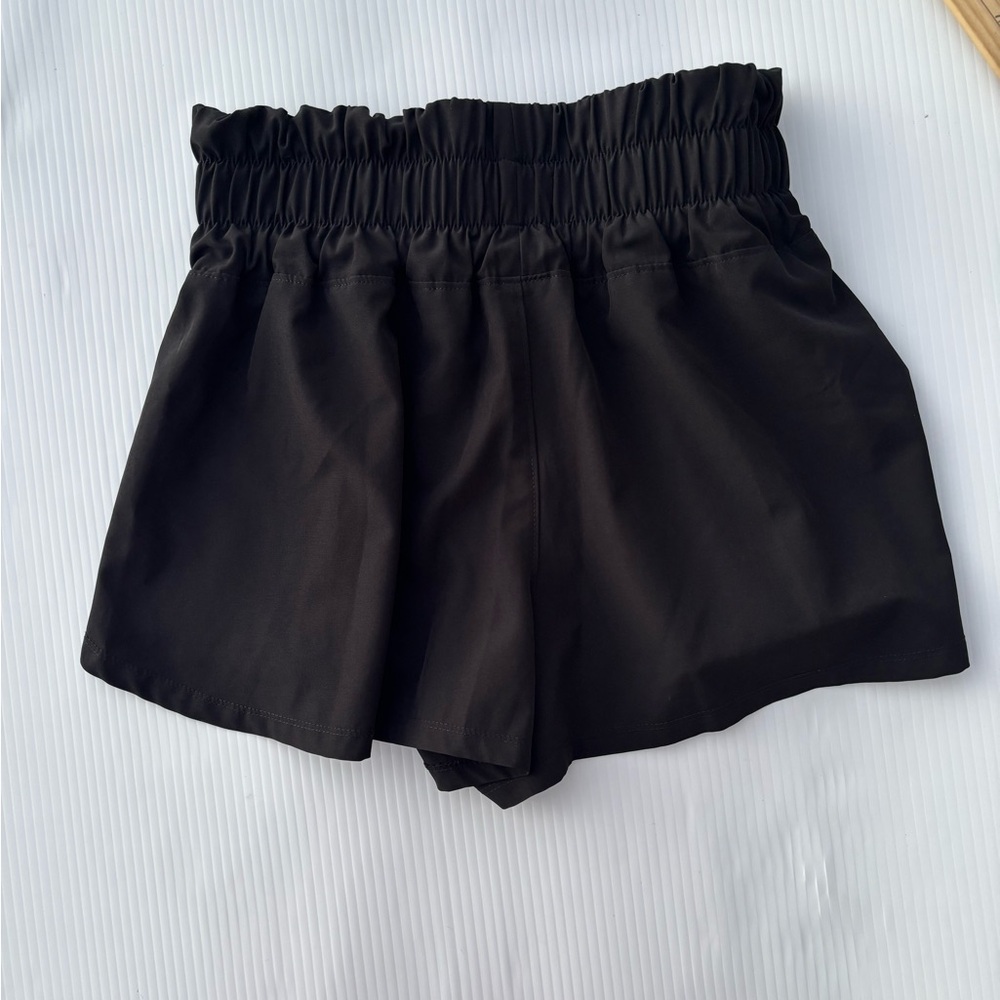 Vanilla Star Women's Black Flowy Shorts Size‎ S Casual Fit